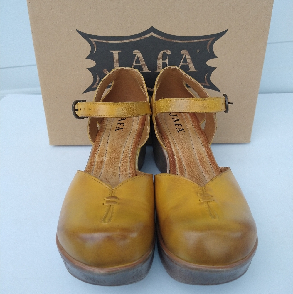 JAFA 702 CLOG
